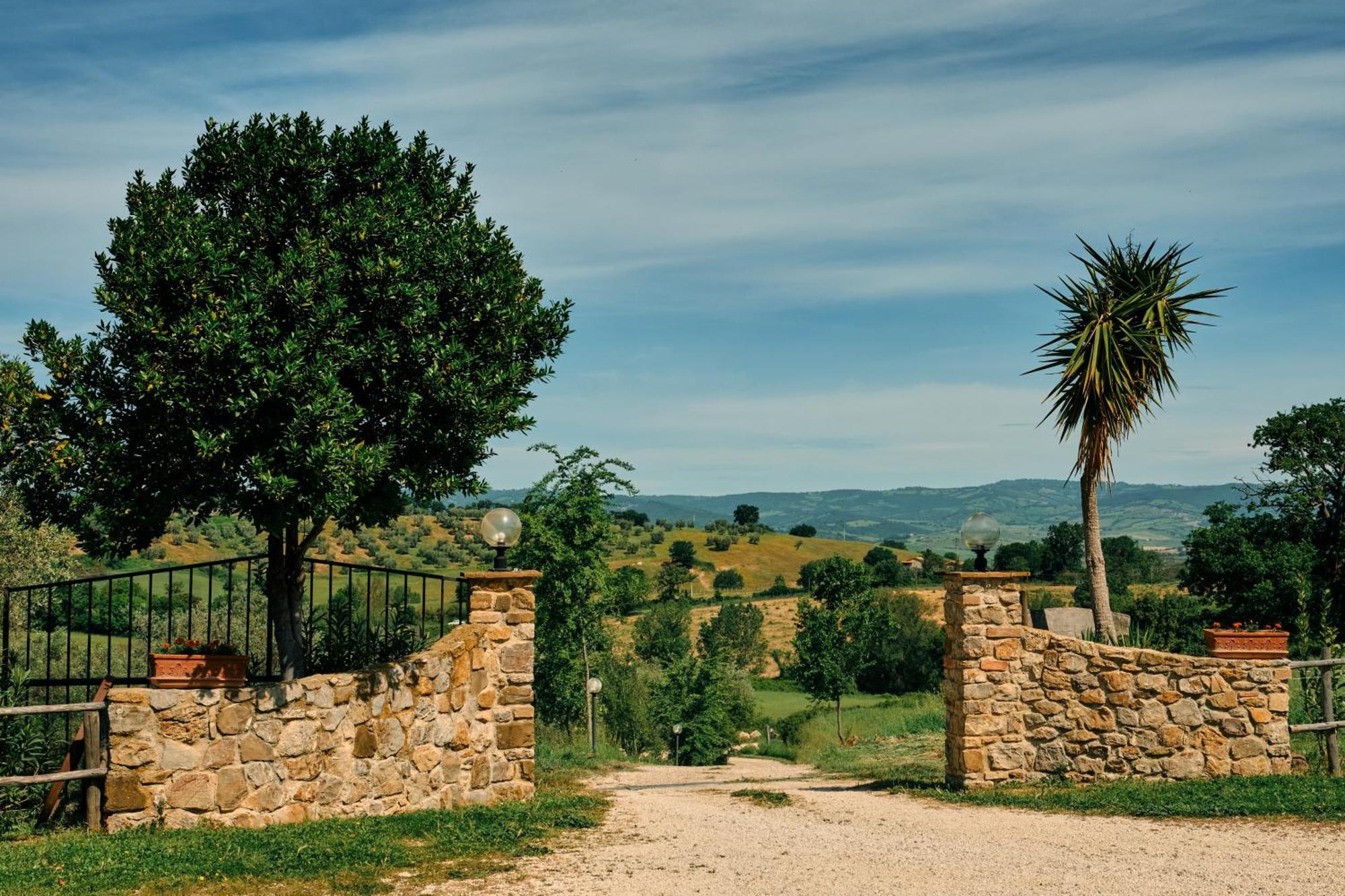 8380 Agriturismo Il Saragiolo Manciano Eksteriør bilde